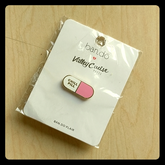ban.do Other - Ban.do Novelty Chill Pill Flair Pin For Bag